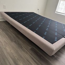 Adjustable Queen bed frame + Mattress 