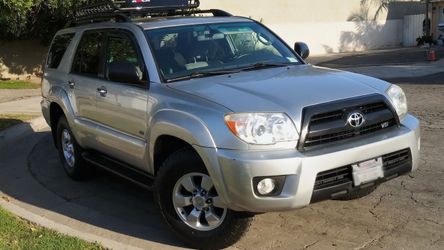 Toyota 4-Runner front bumper grill 2006-2009