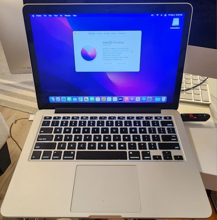 MACBOOK PRO Early 2015 i5 2.7 GHz 8gb Mem 256gb Ssd