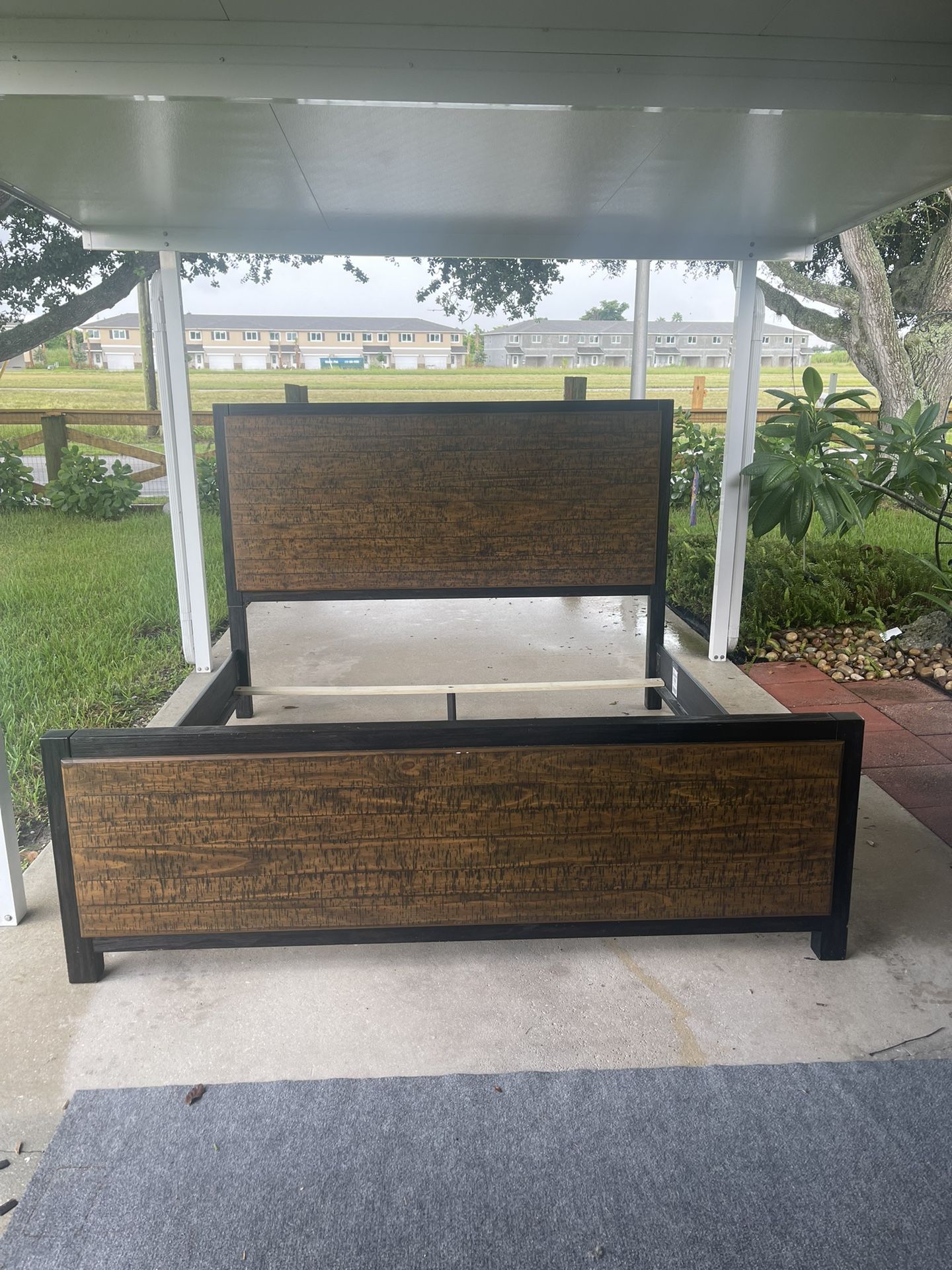 King Size Bed frame For Sale