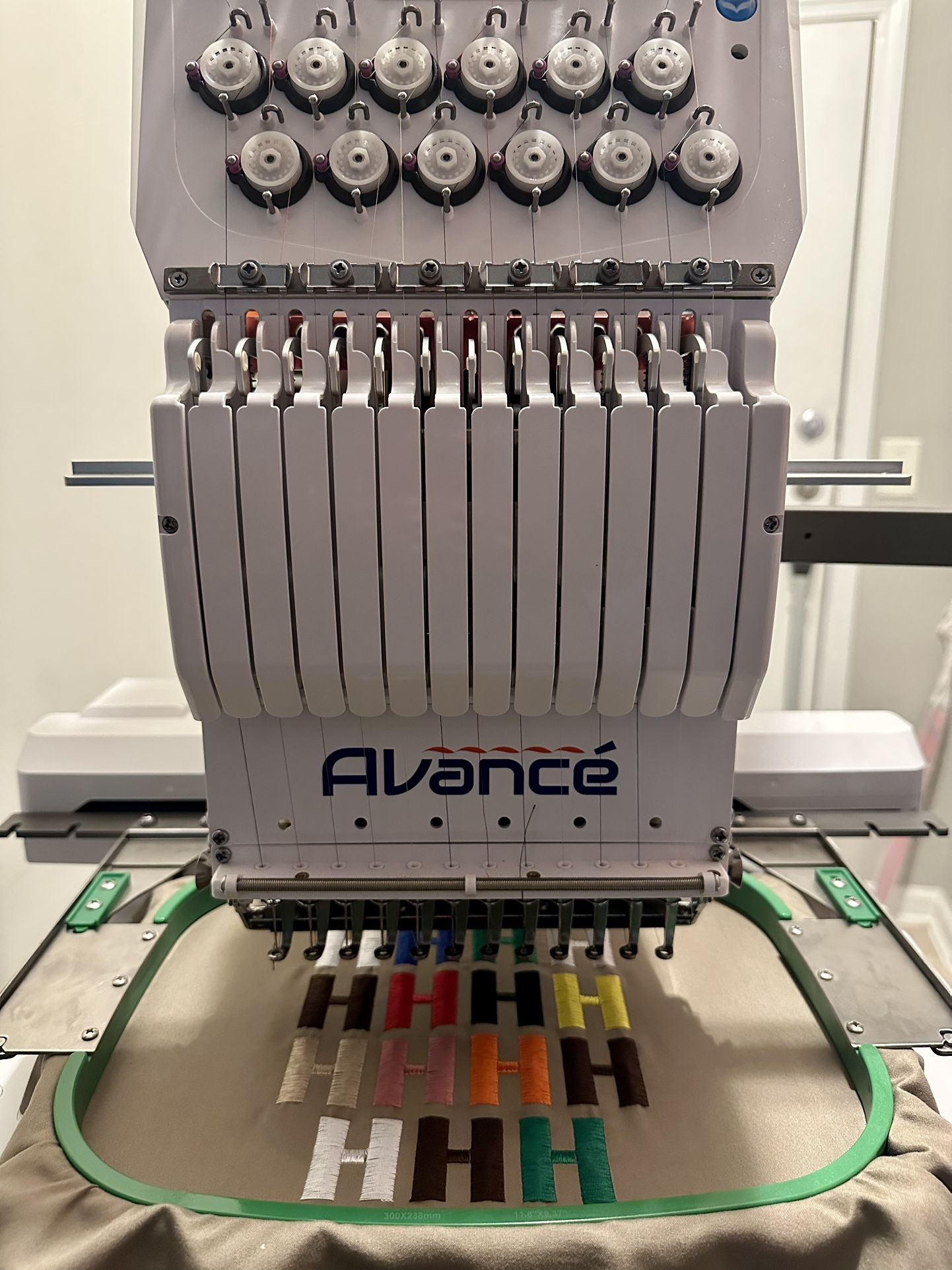 Avancé 1201C Commercial Embroidery Machine – Like New, Under Warranty