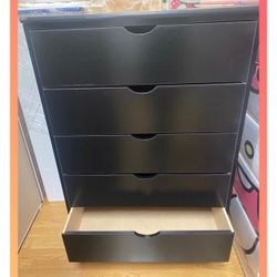 5 drawers dresser / Five drawers dresser / Cajonera