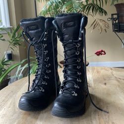 UGG Kintla waterproof Lace Up Boots - size 7