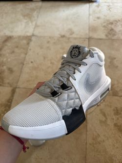 Nike LeBron 8.5