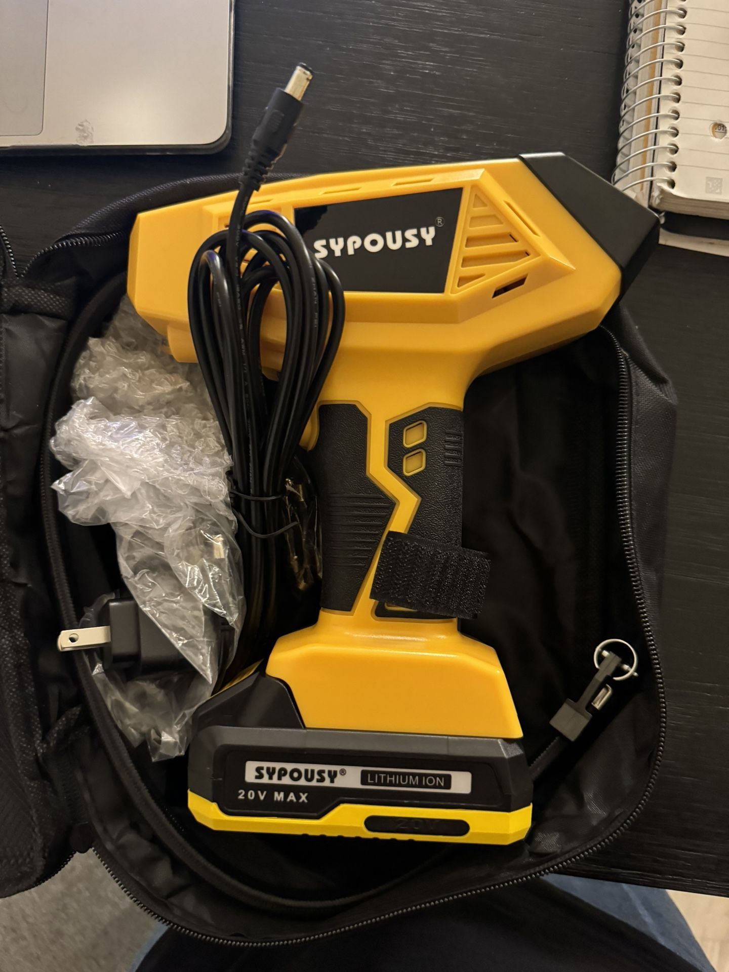 New Portable Air Compressor/ Tire Inflator / Bike Air Compressor