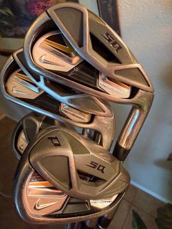 Nike SQ Machspeed Iron Set of 5 RH - (5,6,7,9, P Wedge UNI-FLEX Shafts - Nike Grips Excellent
