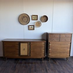 Vintage MCM Dresser Set made by Basset
