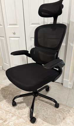 High Back Ergonomic Office Chair, Breathable Mesh Desk Chair with Lumbar Support, Adjustable Headrest, Flip-up Armrests, Computer Gaming Chair