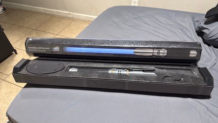 Cal Kestis color changing lightsaber ( text me an offer )
