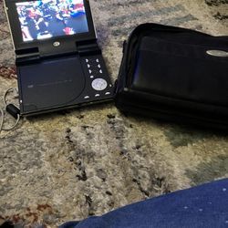 7 inch laptop DVD PLAYER.