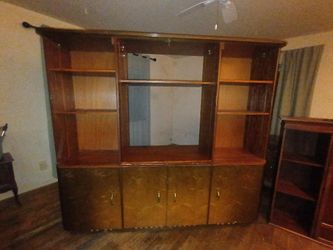 Vintage pre 1995 TV cabinet