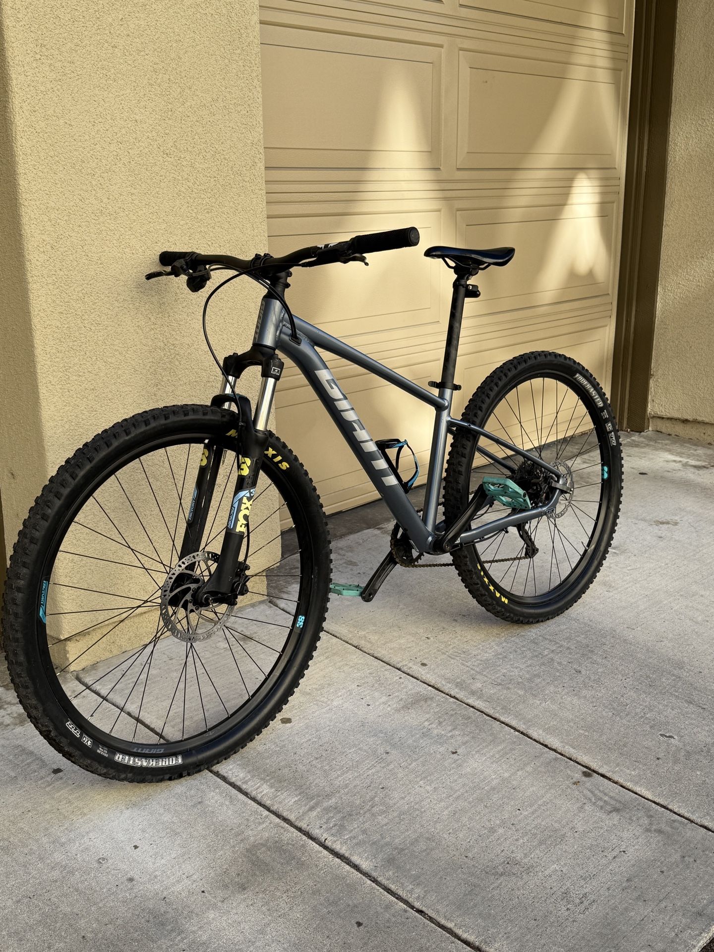 2024 Giant Talon S 29