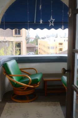Tiki Chair and table set
