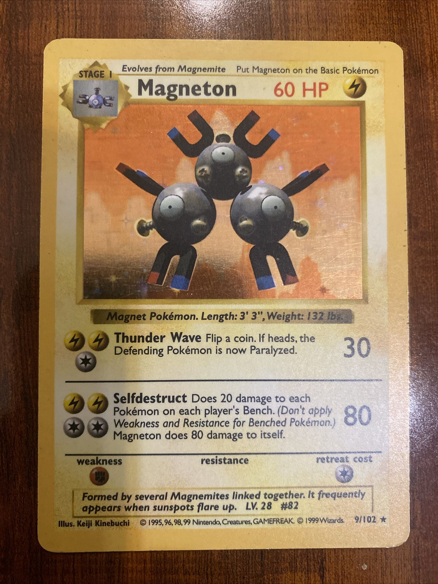 Pokemon Magneton Base Set Shadowless Vintage Rare Holo 9/102 MP/HP