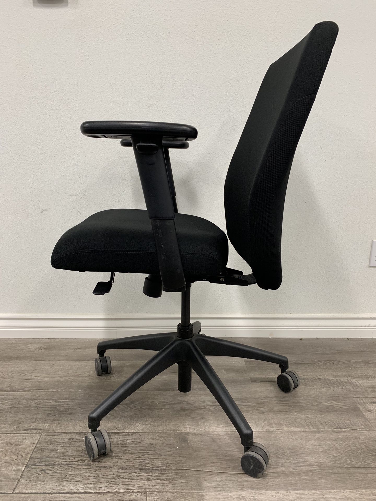 Knoll office ergonomic chairs great for office or home free delivery if buying 20 or more paid in advance