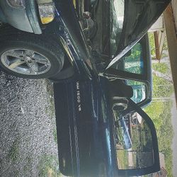2001 Dodge Ram Asking 3k But Would Take 2500