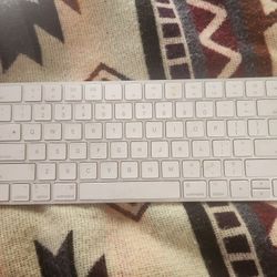 Apple Keyboard