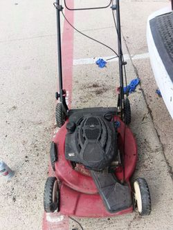 Briggs & Stratton self-propelled lawn mower he's pull string