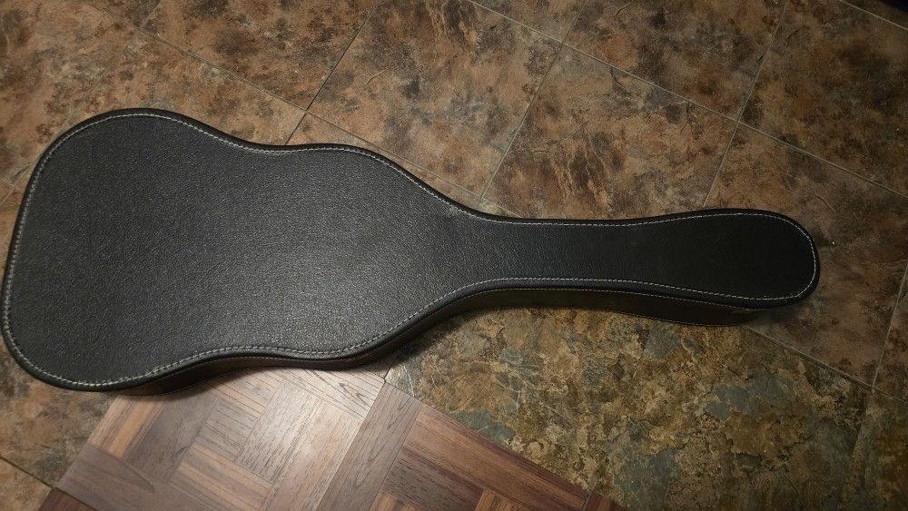 Worcester T&S Rochdale Mass Hard Guitar Case