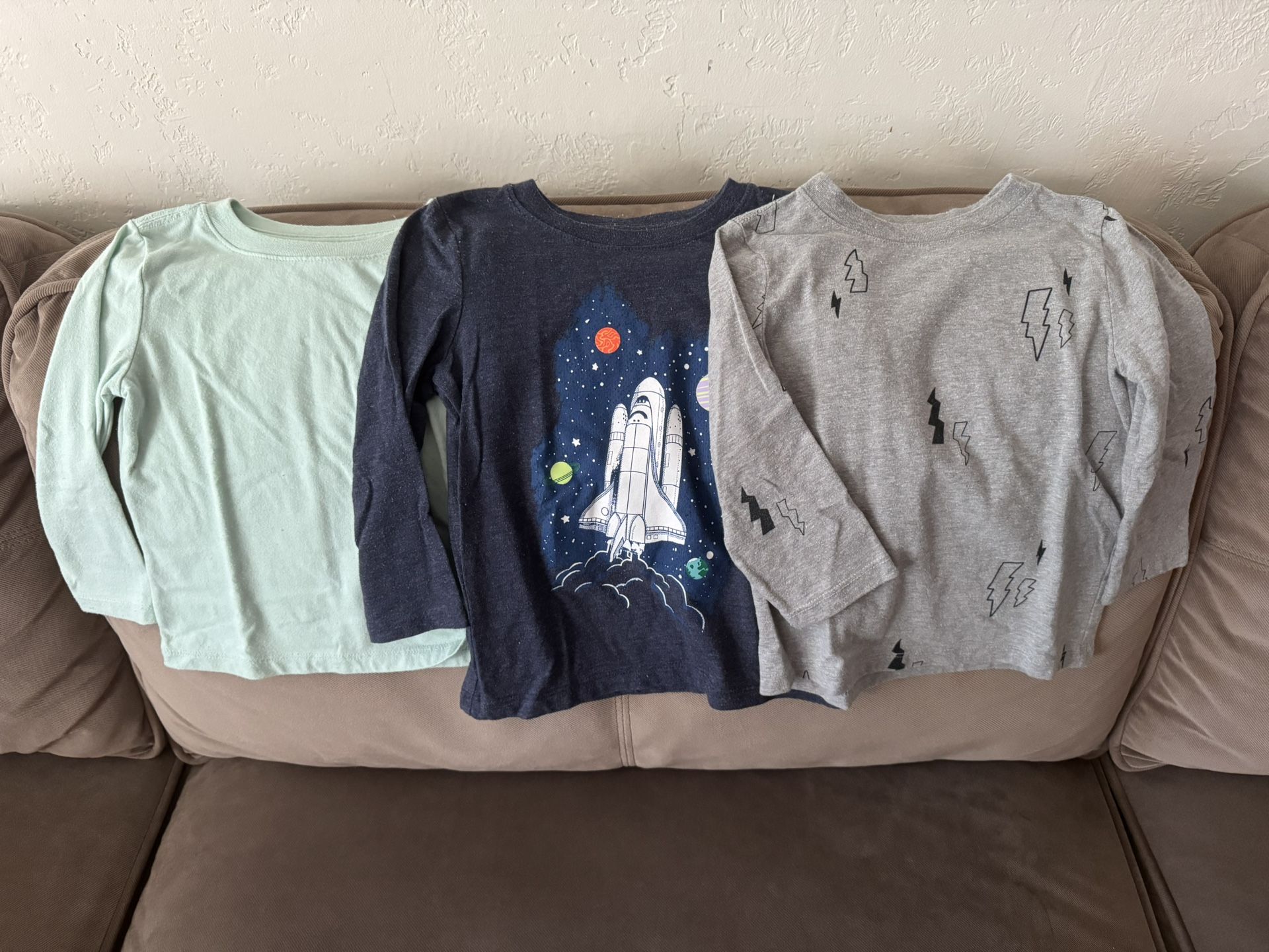 2T Long Sleeve Shirts