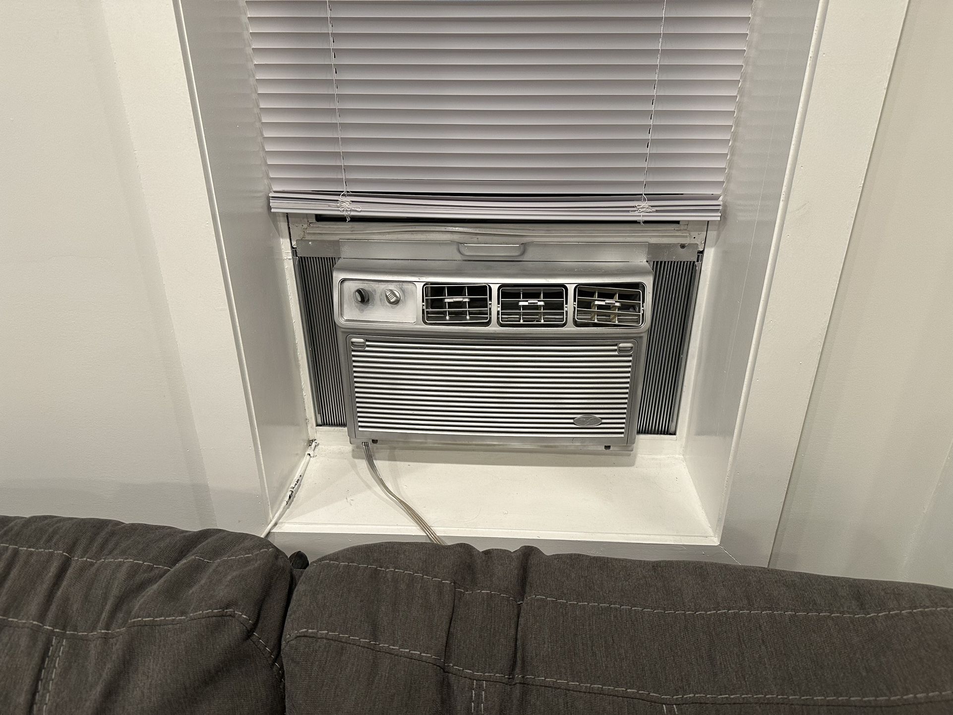 12k BTU Heavy Duty Large Room Air Conditioner