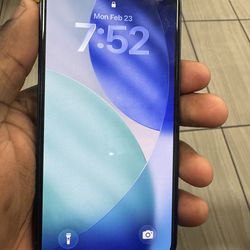 Apple iPhone 13 128GB Blue Straight Talk Locked 100% Battery Health – Excellent