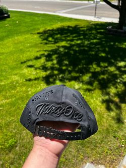 31 hats black
