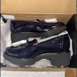Naturalizer Women’s Patent Leather Loafers – Navy Blue – Size 5 – New in Box