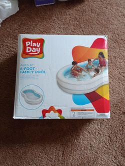 8' Family Pool- Like New