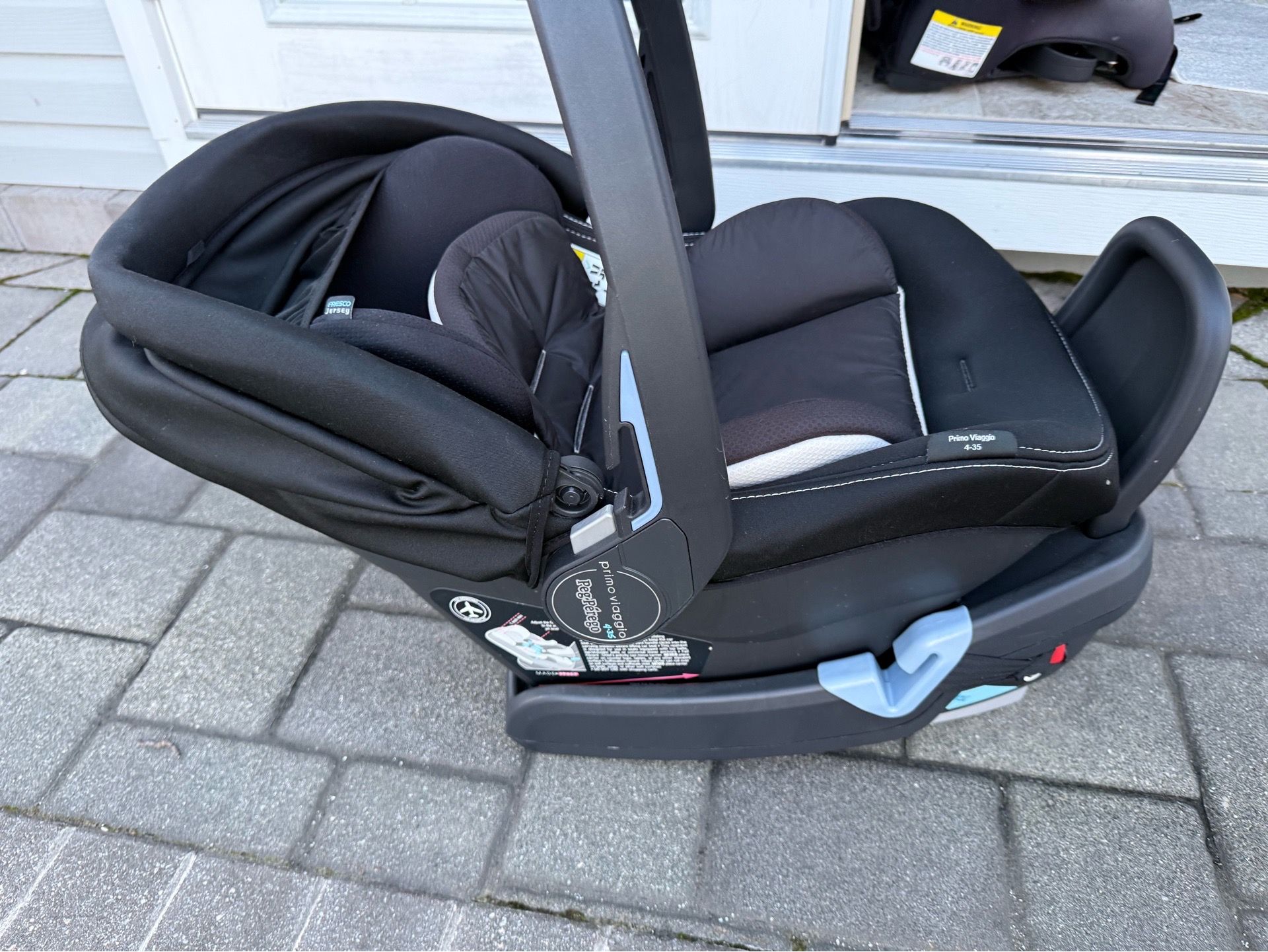 Peg perego car seat excellent condition like new