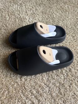 Yeezy Slides