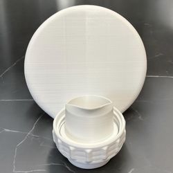 laundry cup holder with drain