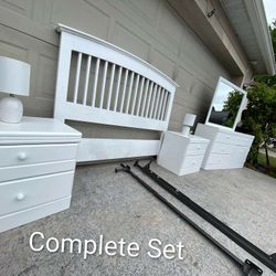 8 Piece Queen Size Satin White Bedroom Set