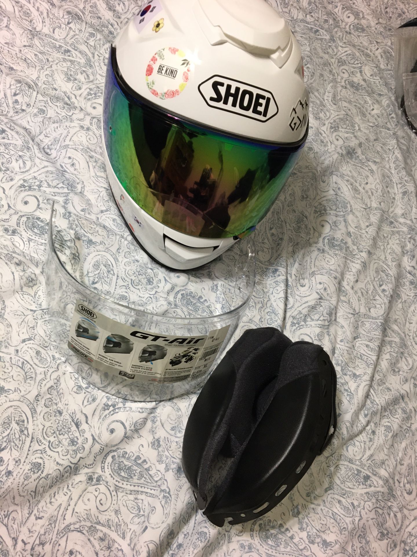 Shoei GT-Air Motorcycle Helmet, XL, Brand New With 2 Shields and Extra Cheek Pad
