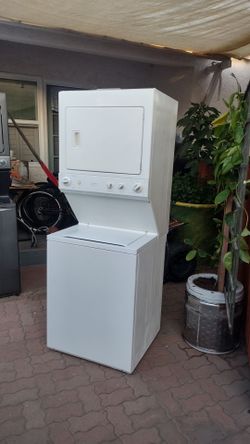 Stackable washer gas dryer