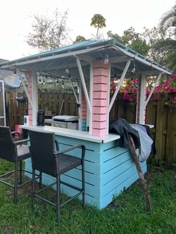 Grilling gazebo and bar