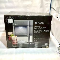 Ge Opal 2.0 ice maker 2.0 nugget with side tank floor model display