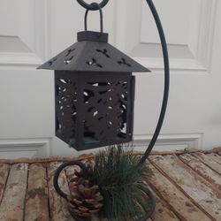 Pinecones Candle Holder