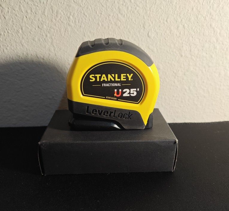 25 foot tape measure    Cinta metrica De 25 Pies 