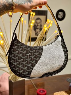 Wow 🤩!! Custom Handcrafted Designer Monogram Shoulder Bag – Premium Leather !