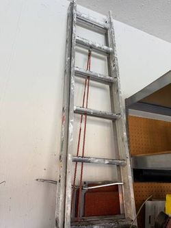 24-inch aluminum multi-position ladder