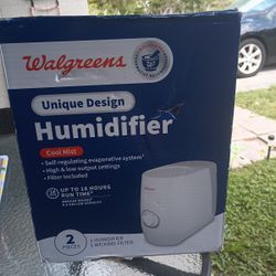 Walgreens, Cool Mist, Ultrasonic Humidifier, 18 Hour Run Time.