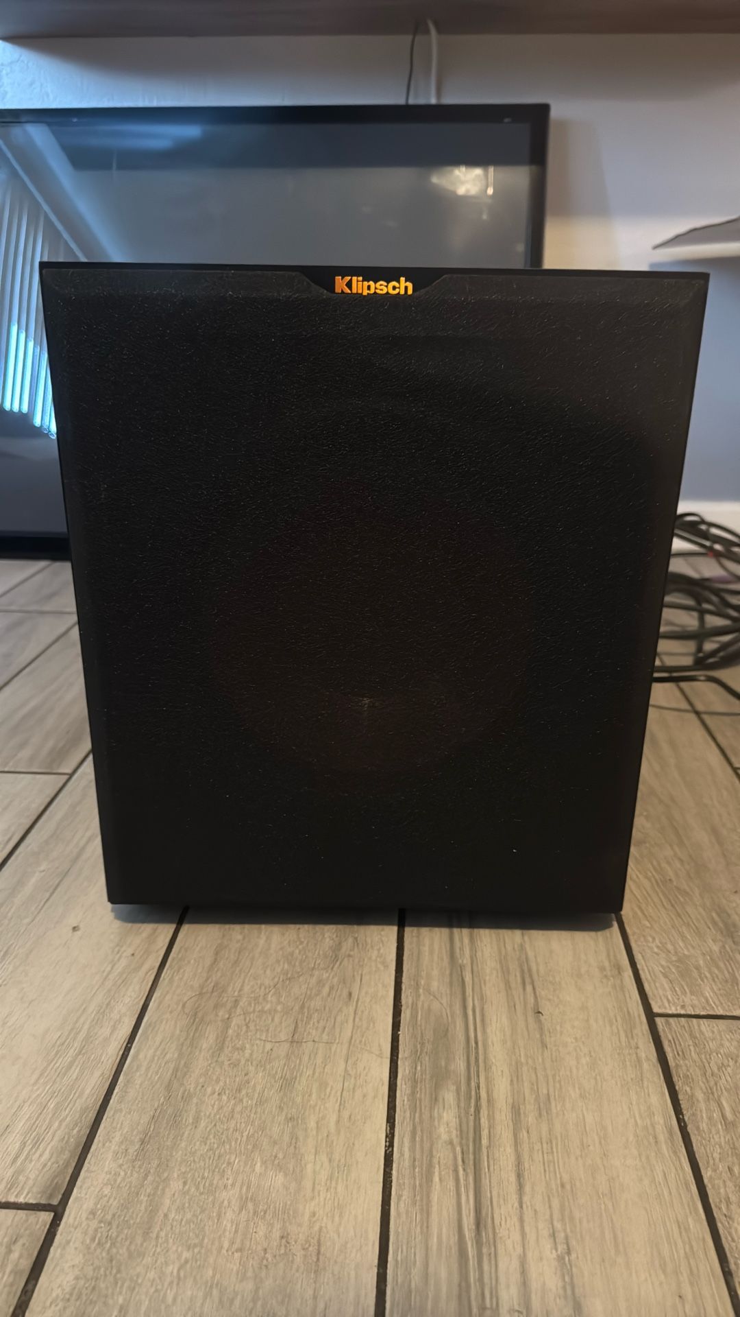 Klipsch 12” R-12SW Front-Firing subwoofer