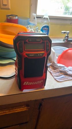 Bauer Bluetooth speaker with battery and charger