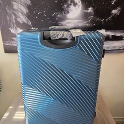 Luggage 🧳 28 inch