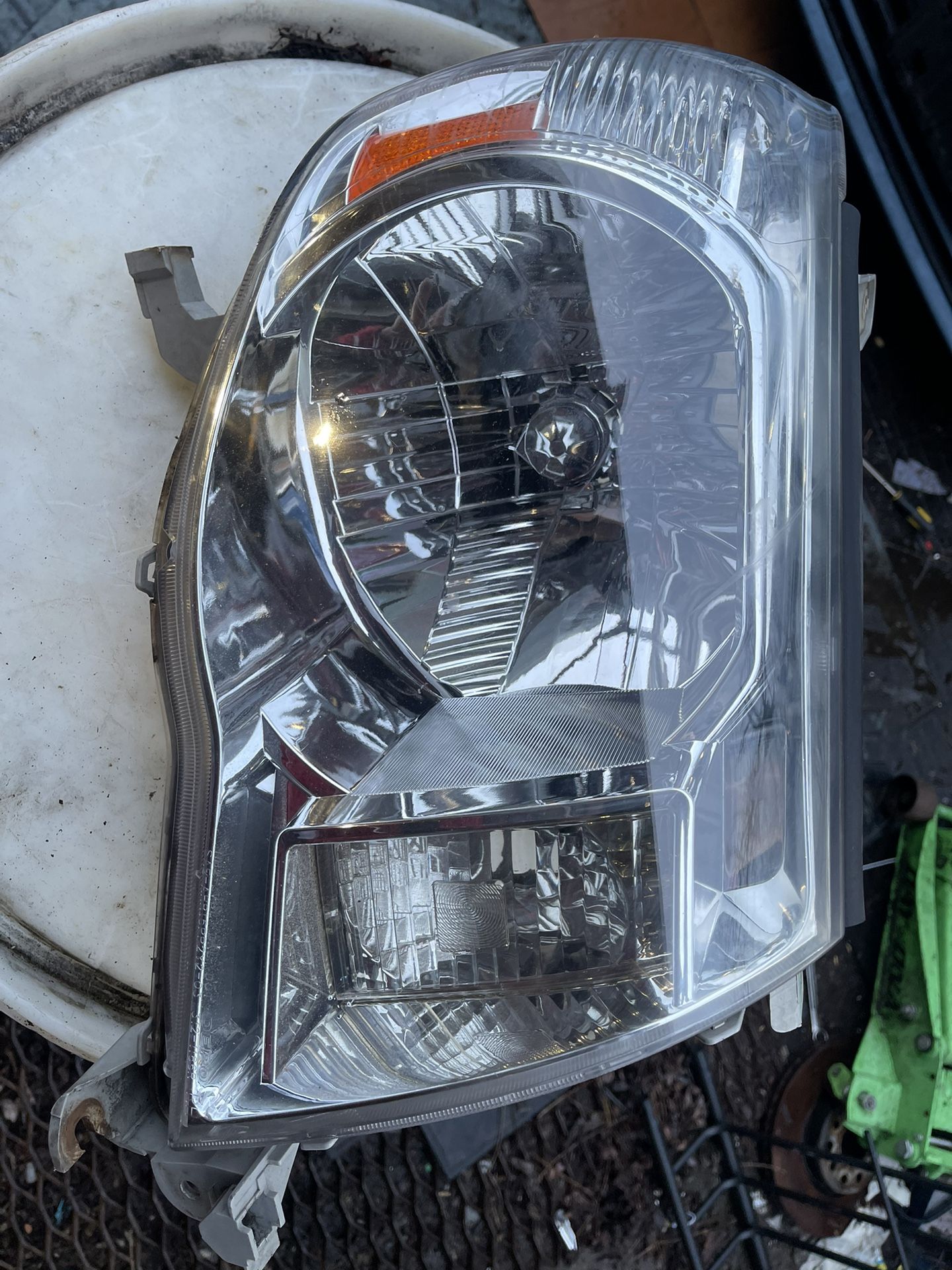 Headlight 2005-2011 Tacoma Passenger