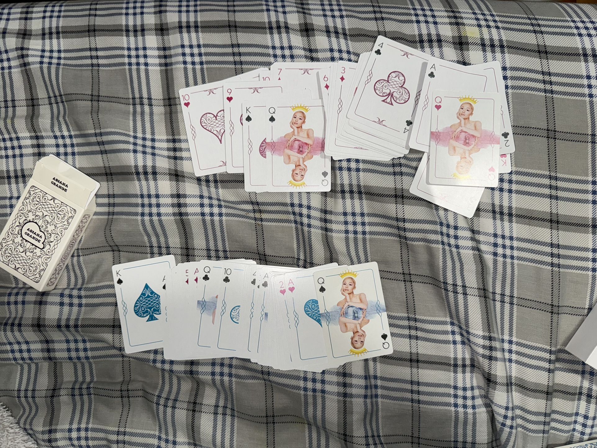 ariana grande 2 decks playing cards limited edition fragrance set cloud perfume