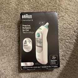 New Braun ThermoScan 5 In Ear Thermometer 