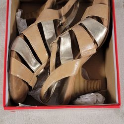 Aerosoles “Men You” Women’s Strappy Heeled Sandals – Size 10M – Light Tan
Description
Comfortable and stylish Aerosoles women’s sandals, model Men You