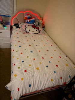 Girls Twin frame and mattress